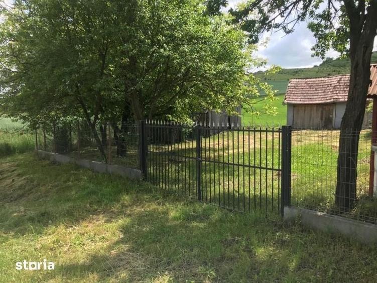 Casă cu 2 camere cu Teren 180 Mp în Central