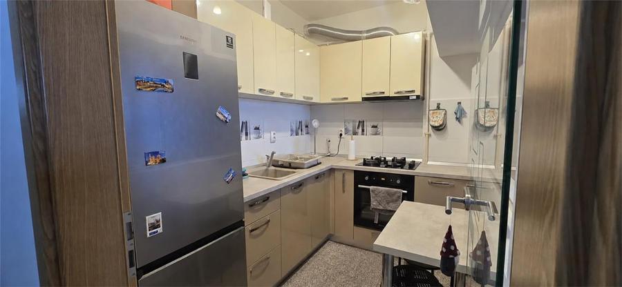 Apartament cu 2 camere semidecomandat în Exterior Sud