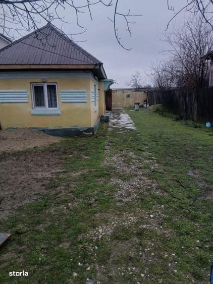 Casă cu 3 camere în Golfin