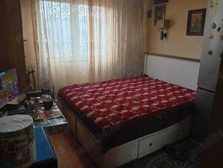 Garsonieră decomandată în Central