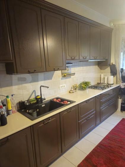 Casă individuală cu 6 camere cu Teren 1170 Mp în Exterior Sud