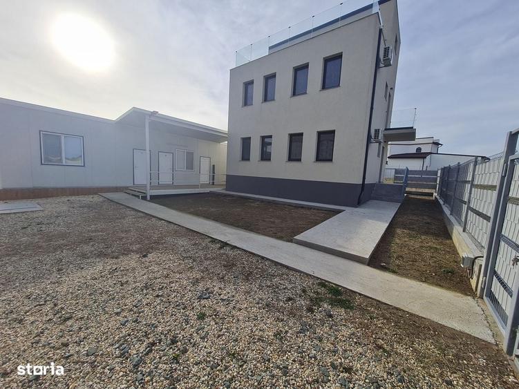 Casă cu 4 camere cu Teren 382 Mp în Central