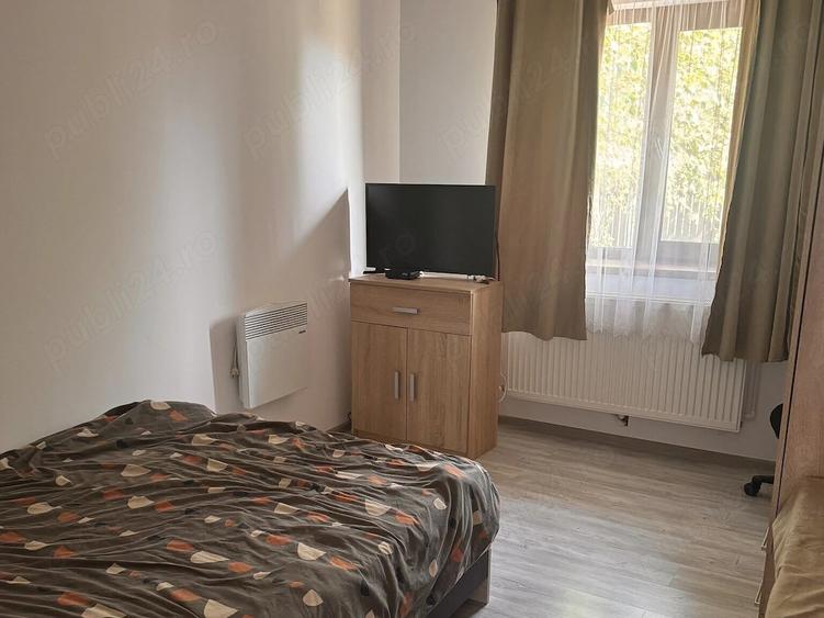 Casă cu Teren 2194 Mp în Radu Vodă
