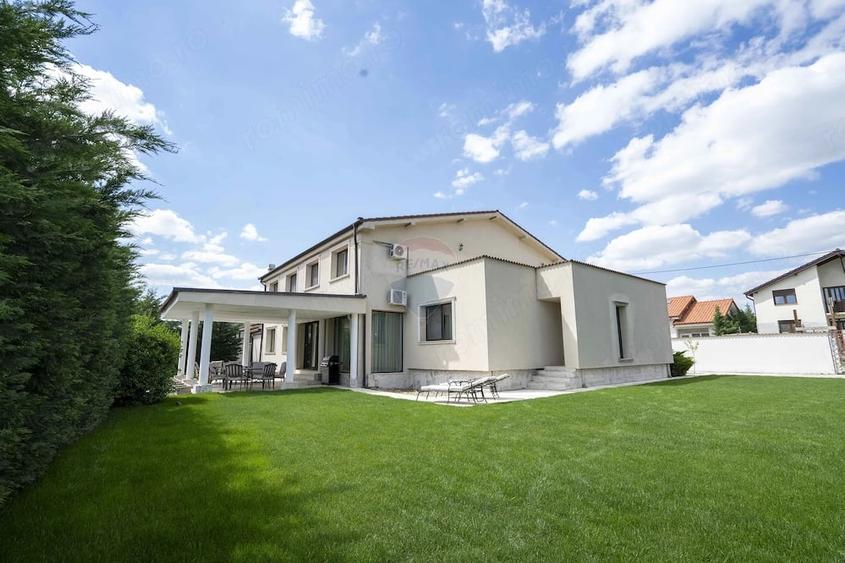 Casă cu 4 camere cu Teren 925 Mp în Nufărul