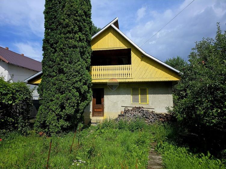 Casă cu 3 camere cu Teren 803 Mp în Bistrița
