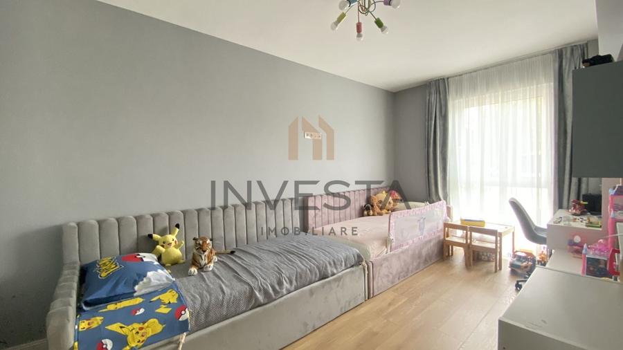 Apartament cu 3 camere semidecomandat, mobilat în Zorilor