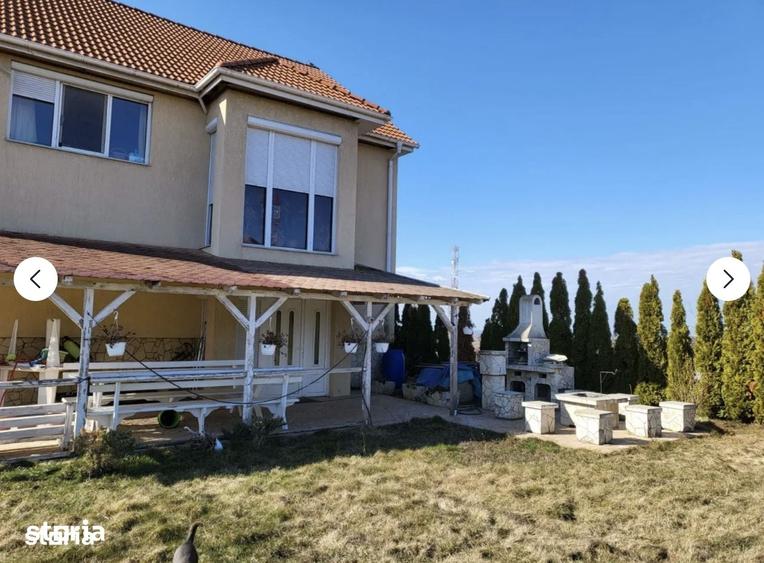 Casă cu 3 camere cu Teren 900 Mp în Central