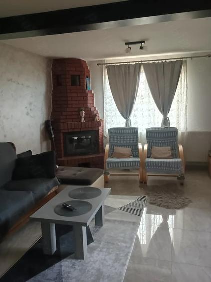 Casă cu Teren 387 Mp în Central