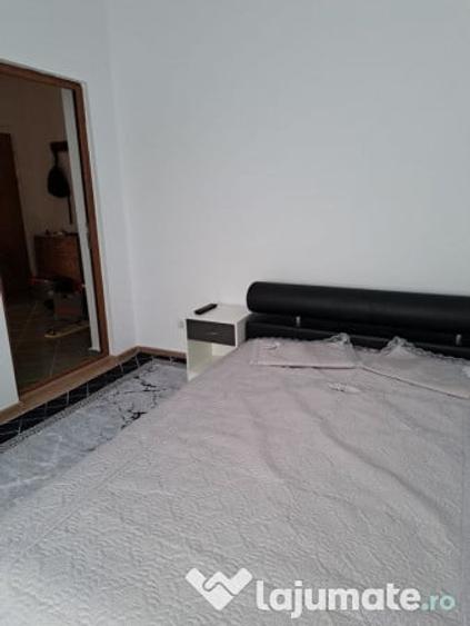 Apartament cu 2 camere decomandat în Siderurgiștilor