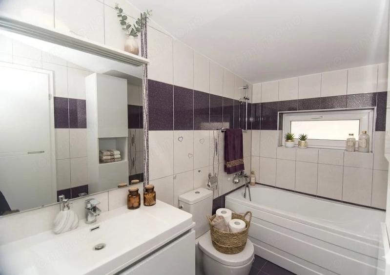 Casă cu 6 camere cu Teren 129 Mp în Câmpului