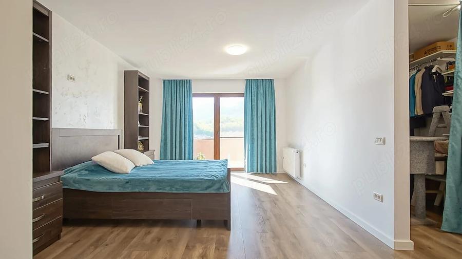 Apartament cu 4 camere decomandat în Noua