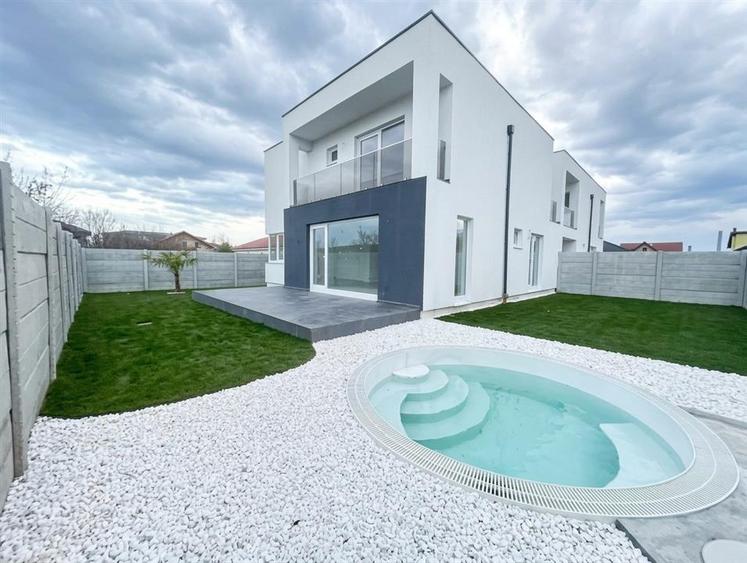 Duplex cu 4 camere cu Teren 350 Mp în Oncea