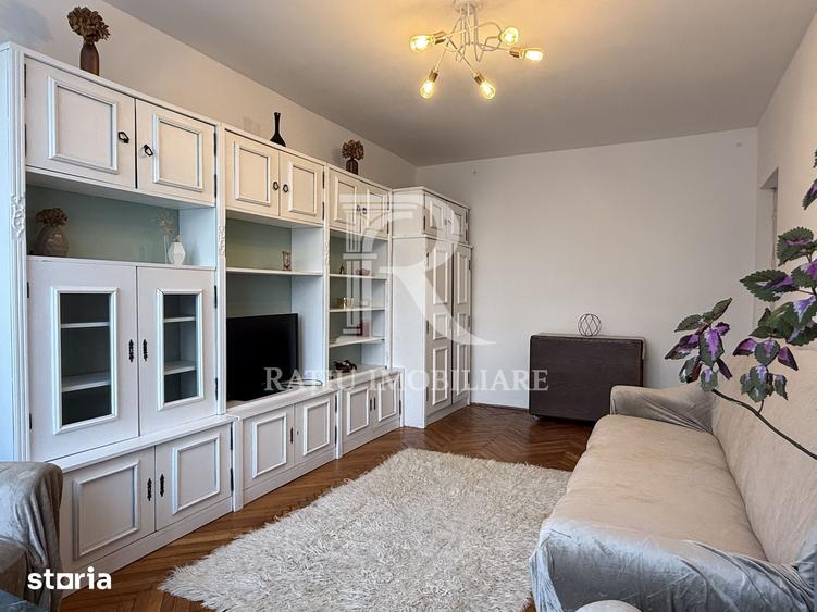 Apartament cu 3 camere decomandat în Decebal