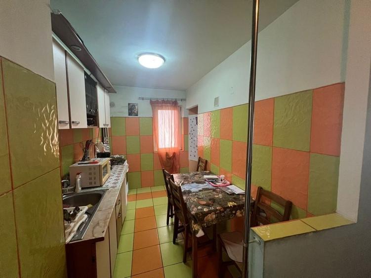 Apartament cu 3 camere decomandat în Militari