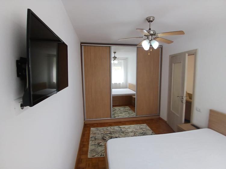 Apartament cu 2 camere semidecomandat, mobilat în Ultracentral