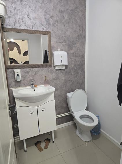 Spațiu comercial, de 60 mp, în Central