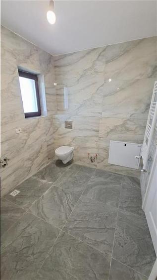 Duplex cu 4 camere cu Canalizare în Valea Lupului