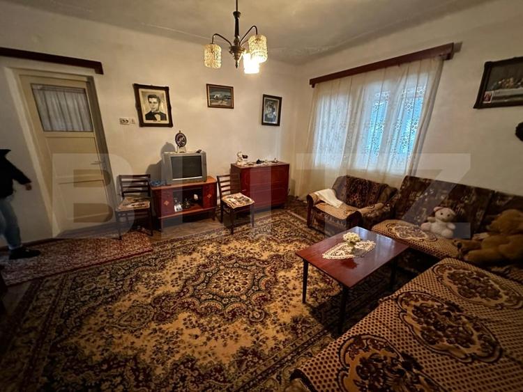 Casă individuală cu 6 camere cu Canalizare în Ocna Mureș