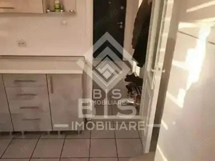 Garsonieră decomandată în Decebal