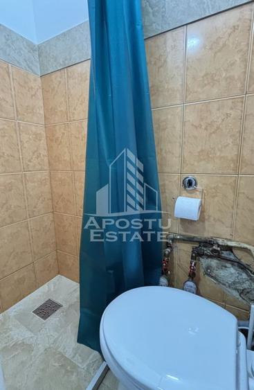 Garsoniera cocheta, mobilata si utilata, etaj intermediar... - 1