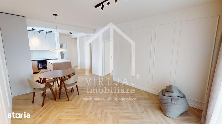 Apartament cu 3 camere decomandat în Cristian