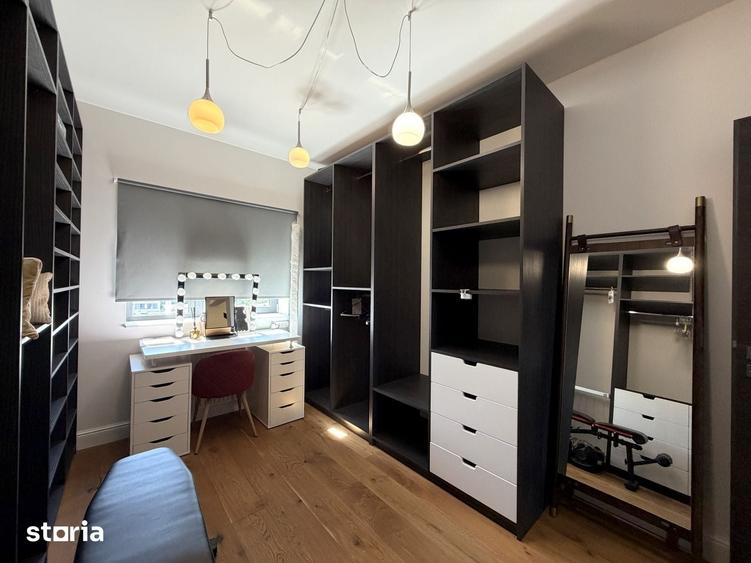 Apartament cu 4 camere în Tei