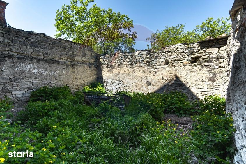 Casă cu 3 camere cu Teren 609 Mp în Părău