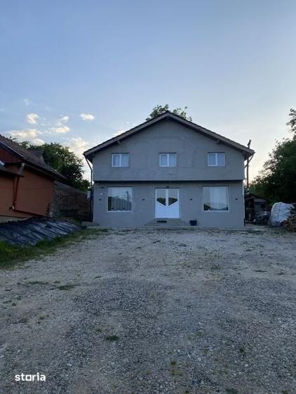 Casă cu 4 camere cu Teren 110 Mp în Valea Lungă