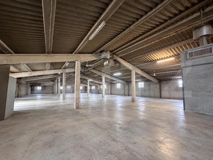 Spațiu industrial, de 550 mp, în Gilău