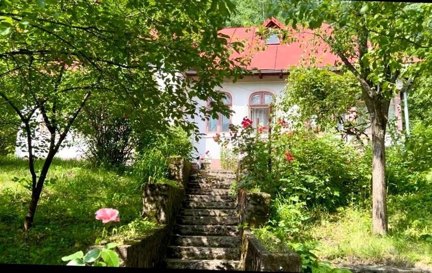 Casă cu 3 camere în Central