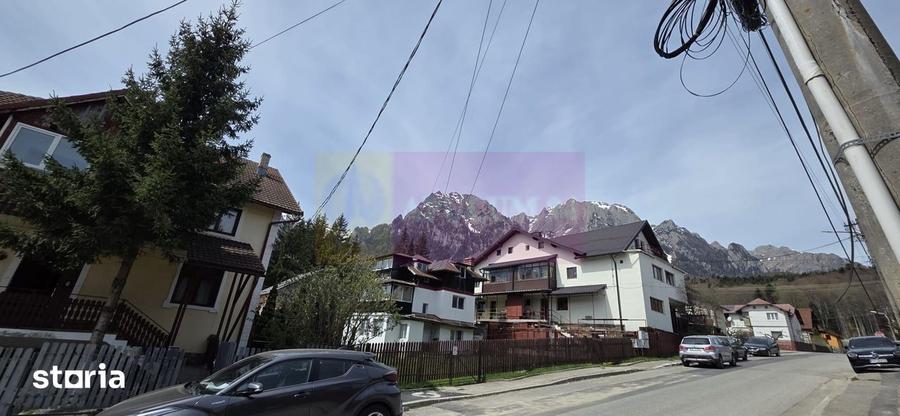 Casă cu Teren 500 Mp în Central