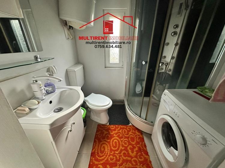 Casă individuală cu 3 camere cu Canalizare în Exterior Est