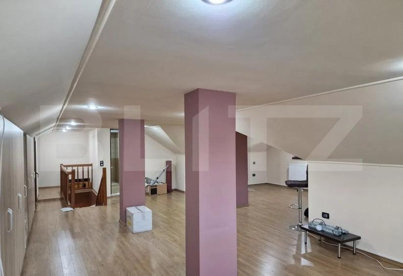 Casă individuală cu 11 camere cu Teren 906 Mp în Brașovul Vechi