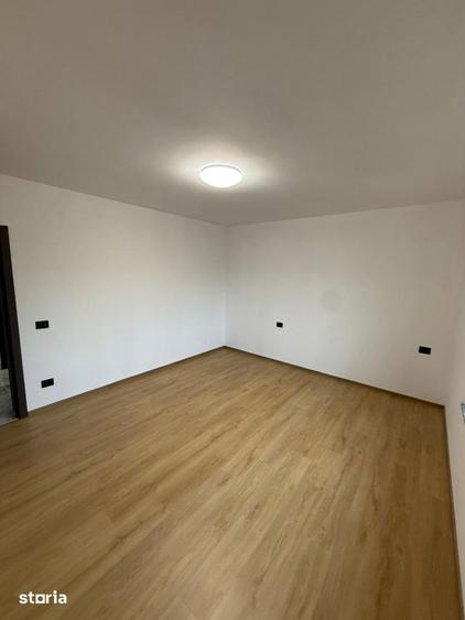 Casă cu 3 camere cu Teren 350 Mp în Letea Veche