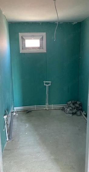 Casă cu 4 camere cu Teren 300 Mp în Cazasu