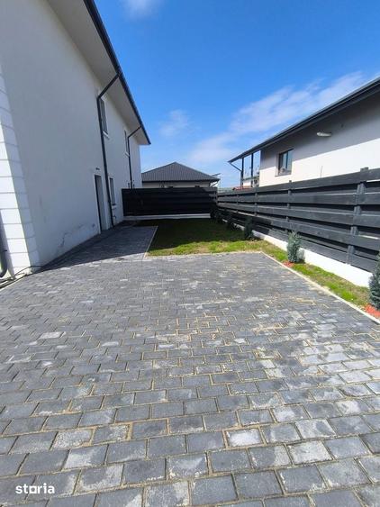 Casă cu 4 camere cu Teren 220 Mp în Cug