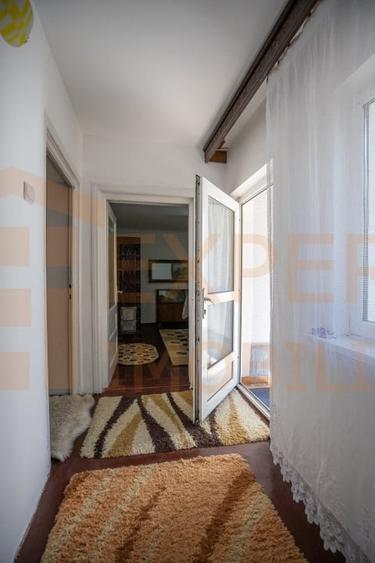 Casă individuală cu 3 camere cu Garaj în Ovidiu