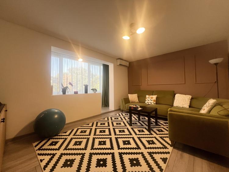 Apartament, 3 camere, 64 mp utili, etaj 3, decomandat - Piata Doina - 1