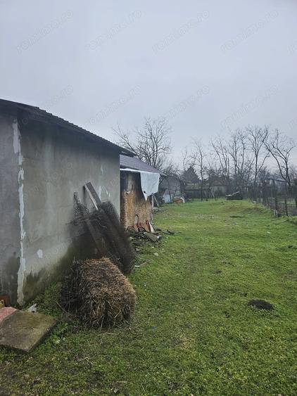 Casă cu Teren 1964 Mp în Vâlcelele