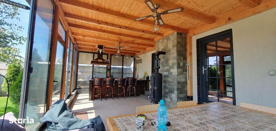Casă cu 4 camere cu Teren 450 Mp în Tunari