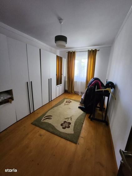 Casă cu 3 camere în Dumbrava
