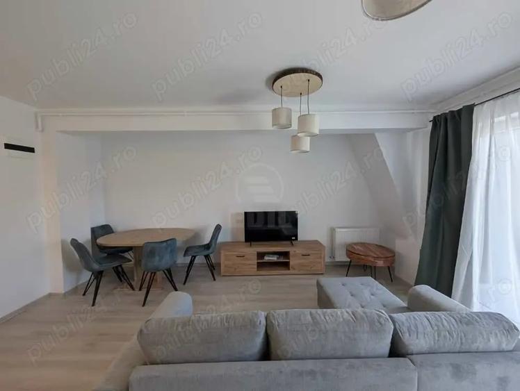 Apartament cu 3 camere semidecomandat în Florești