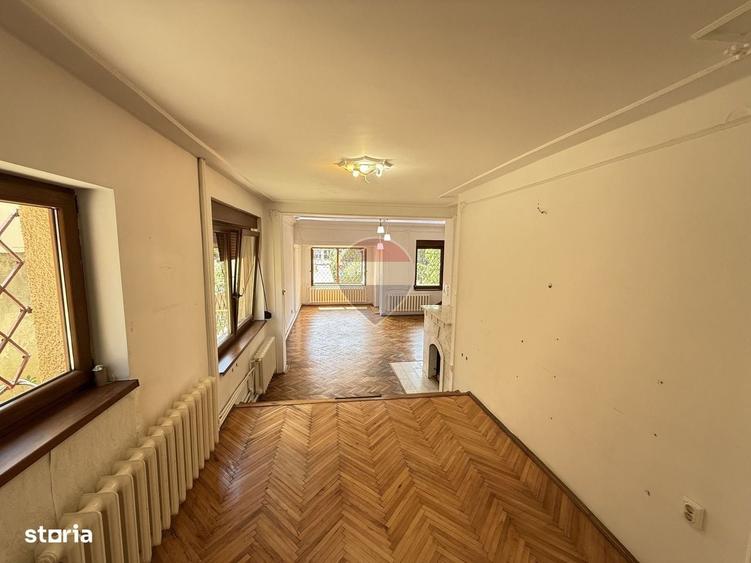 Casă cu 4 camere cu Teren 200 Mp în Grigorescu
