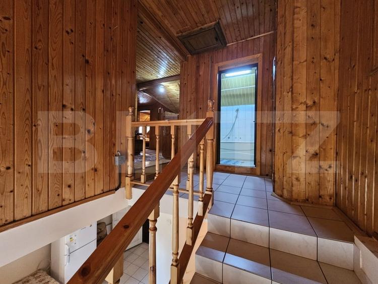 Hotel/Pensiune, de 223 mp, în Botești (Câmpeni)