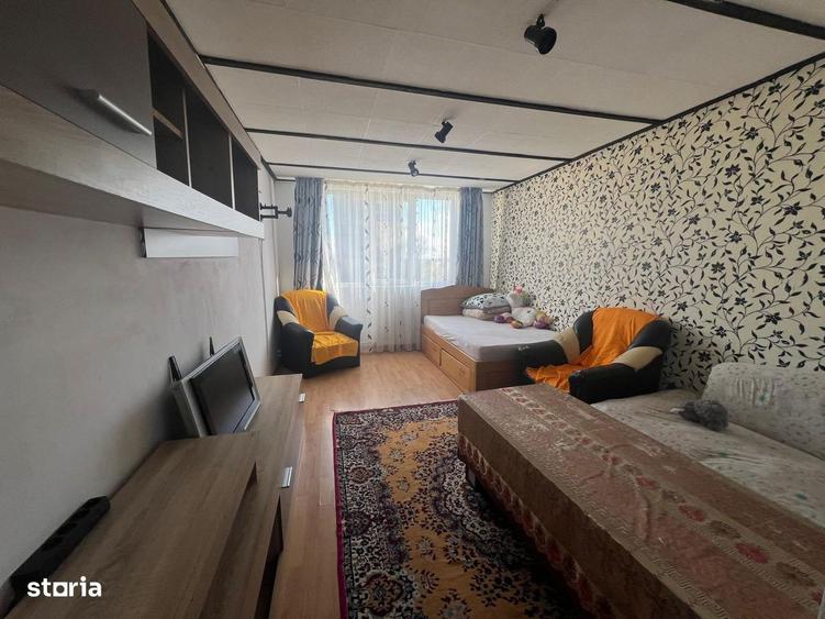 Apartament cu 3 camere decomandat în Țiglina 1