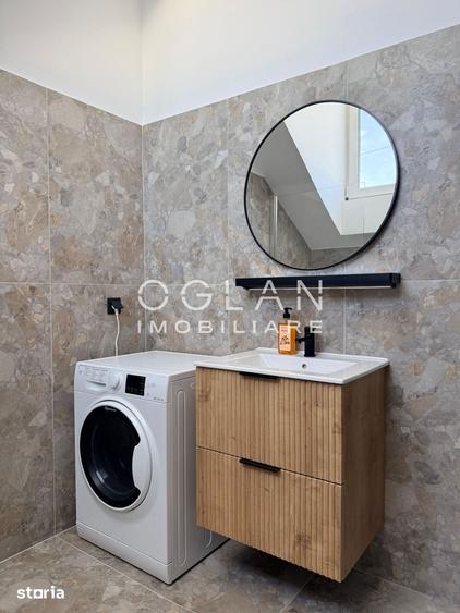 Apartament cu 3 camere semidecomandat în Reșița