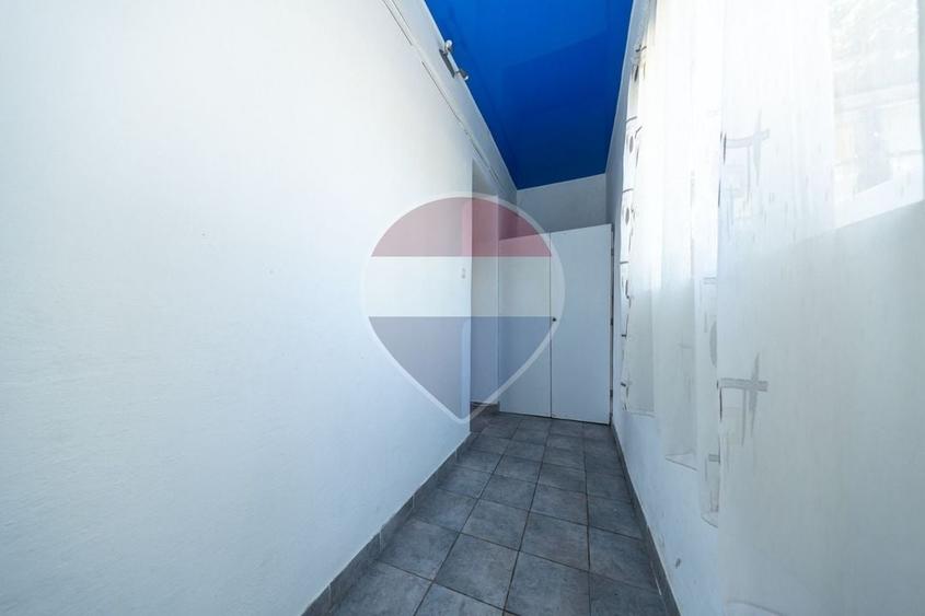 Casă individuală cu 6 camere cu Teren 1048 Mp în Satulung