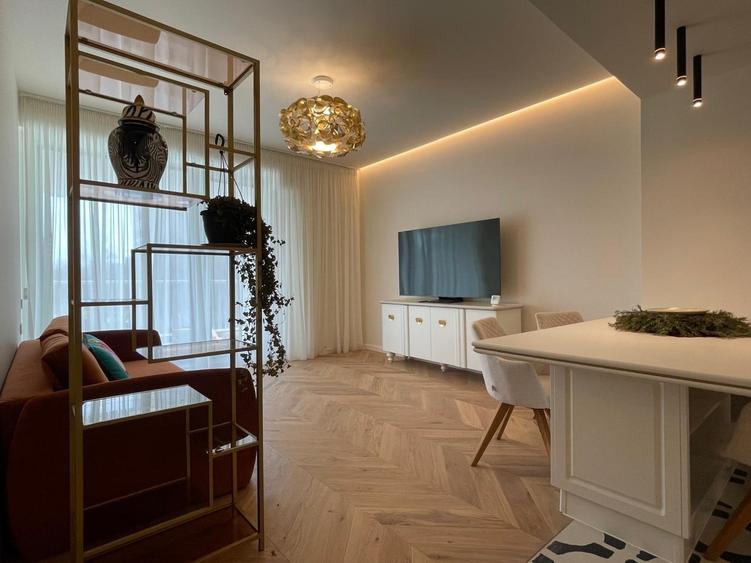 Apartament cu 2 camere decomandat, mobilat în Tomis Nord