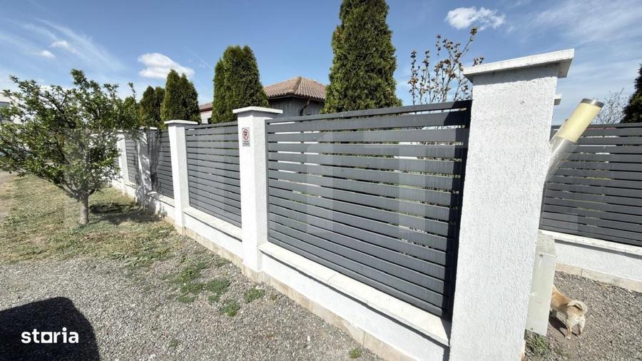Casă cu 4 camere cu Teren 1105 Mp în Central