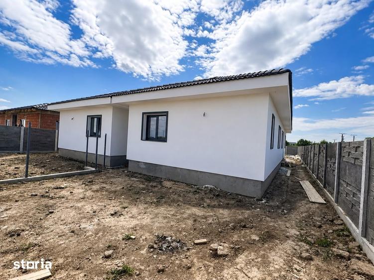 Duplex despartit prin cam. tehnica / Toate utilitatile Comision 0 - 2